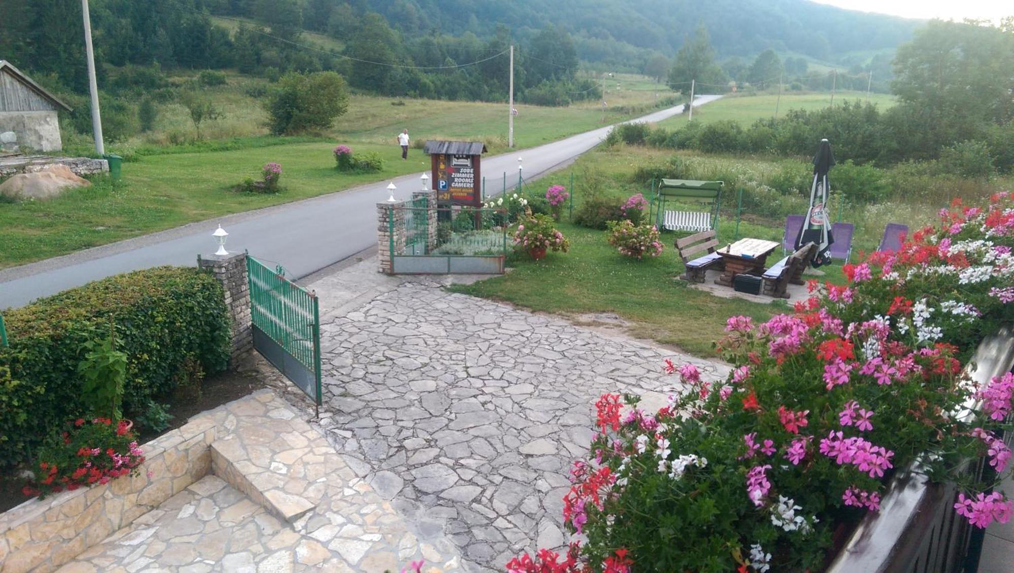 Plitvice House Milan Hotel Jezerce Exterior photo